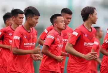 HLV Hứa Hiền Vinh: 'Danh sách U22 Việt Nam thiếu nhiều cầu thủ giỏi'