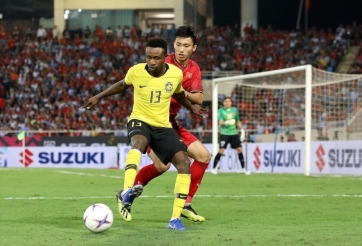 Mohamadou Sumareh khiến Malaysia gặp bất lợi trước Việt Nam