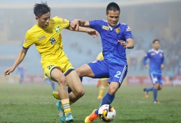 Phan Văn Đức tỏa sáng, SLNA đè bẹp Quảng Nam