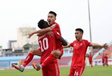 Nghiêm Xuân Tú tỏa sáng, Hải Phòng thắng giòn giã Thanh Hóa