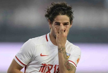 VIDEO: Những lần 'Pele mới' khiến giải Trung Quốc rúng động