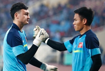 Báo Thái lo lắng cho tương lai của Văn Lâm ở ĐT Việt Nam