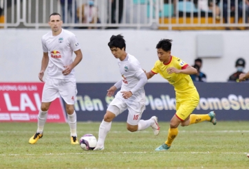 VIDEO: Văn Toàn dứt điểm tinh tế ấn định chiến thắng cho HAGL