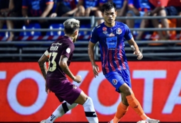 Đồng đội cũ của Văn Lâm nhận giải cầu thủ xuất sắc nhất Thai League