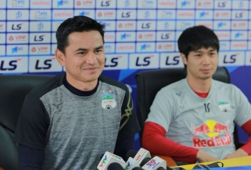 HLV Kiatisak: 'Công Phượng không nhất thiết phải ghi bàn'