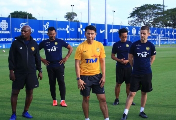 HLV Tan Cheng Hoe gặp khó trước thềm vòng loại World Cup 2022