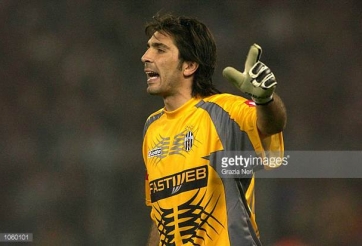 VIDEO: Buffon thời điểm gia nhập Juventus tròn 16 năm trước