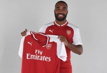 Những hình ảnh đầu tiên của Lacazette tại Arsenal