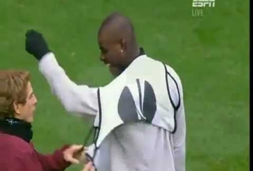 VIDEO: Top 10 cầu thủ hài hước nhất bóng đá TG