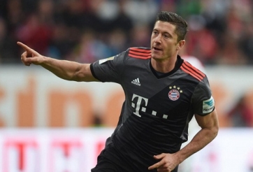 VIDEO: Lewandowski volley đẹp mắt trong trận giao hữu