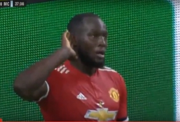 VIDEO: Lukaku mở tỉ số cho MU cực đẳng cấp