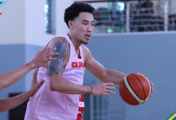 VIDEO: VĐV Bóng Rổ Việt Nam bị VĐV Campuchia chơi xấu 