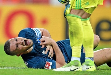 VIDEO: Tình huống Papadopoulos ăn vạ vô cùng hài hước 