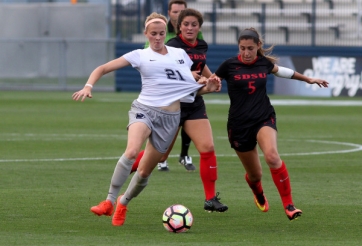 VIDEO: Những bàn thắng cực 'ảo diệu' của các cầu thủ nữ