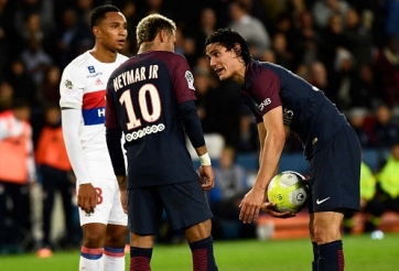 VIDEO: Điểm qua những tình huống tranh giành quyền đá 11m