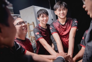 Đánh bại KLG, YG giành chiến thắng đầu tiên tại CKTG 2017