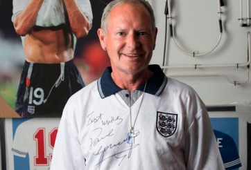 Rapper MV 'Hãy trao cho anh' mâu thuẫn với cựu sao ĐT Anh