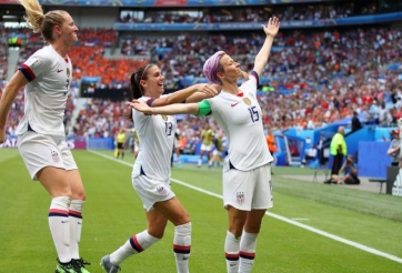 VIDEO: Những pha ăn mừng 'bá đạo' nhất của bóng đá nữ 