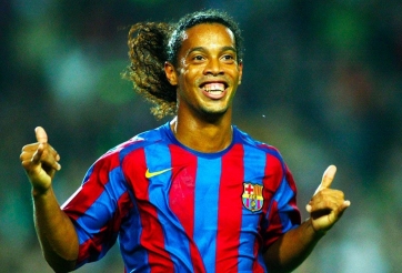 Huyền thoại Ronaldinho quyết định “cực sốc” ở tuổi 39