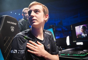 Fnatic Caps tuyên bố sau trận chung kết Rookie sẽ không còn trong top 20 tuyển thủ xuất sắc nhất