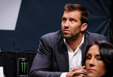 Luke Rockhold rút lui, Jacare Souza thay thế đối đầu với Weidman tại UFC 230