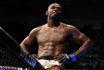 'Dù Jones rất vĩ đại, nhưng chất cấm sẽ mãi là dấu hỏi cho sự nghiệp của anh ta'