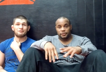 Daniel Cormier khuyên UFC nên tổ chức trận Khabib vs GSP