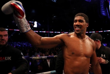 Anthony Joshua đòi đánh với Wilder vào tháng 4, 'lơ đẹp' Tyson Fury