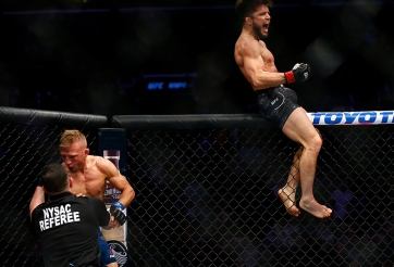 Dana White 'nổi điên' vì quyết định trọng tài trận Dillashaw vs Cejudo