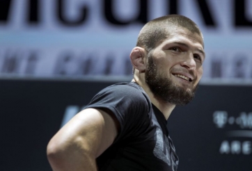 Khabib thừa nhận 'được đấm vào mặt Conor sướng thật đấy'