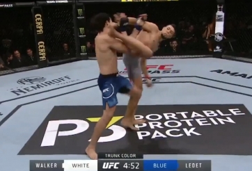 VIDEO Johny Walker tung combo 'lốc xoáy', knockout đối thủ chỉ sau 15 giây