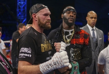 HOT: Tyson Fury sẽ nhận 600 tỷ cho trận tái đấu Deontay Wilder