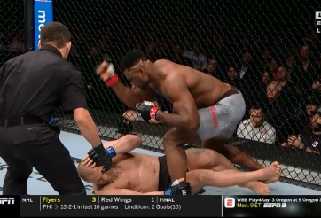 VIDEO Cain Velasquez gục ngã trước Francis Ngannou chỉ sau 26 giây 