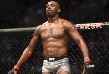 Jon Jones: 'Dùng lối đánh kĩ thuật không có nghĩa tôi không theo kịp Anthony Smith'