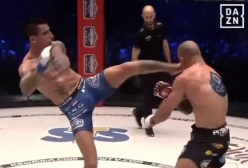 VIDEO: Võ sĩ tung cú đá 'dấu hỏi' đẹp như phim kết liễu đối thủ