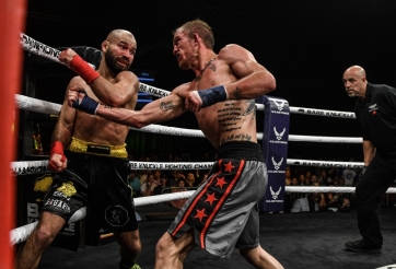 Bạn thân Conor McGregor và trận đấu máu lửa tại giải Boxing tay trần