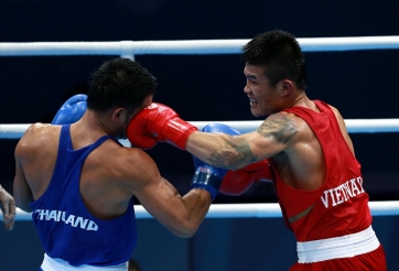 Bị 'câu giờ' Trương Đình Hoàng gửi 'tối hậu thư' cảnh báo võ sư Flores