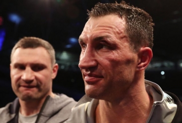 Du thuyền của gia đình bốc cháy, huyền thoại Boxing Wlardimir Klitschko may mắn thoát chết