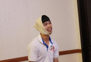 Cười lăn lóc với cover bản hit ‘Ông bà anh’ của U21 HAGL