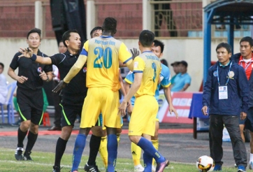 Ngoại binh Thanh Hóa sốc trước án phạt của VFF