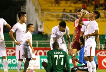 HLV Sài Gòn tố đội bóng của Công Vinh câu giờ, BĐVN không thể phát triển