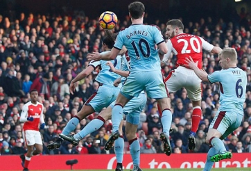 Thắng nghẹt thở Burnley, Arsenal leo lên ngôi nhì bảng