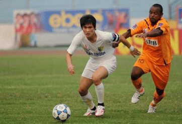 Nguyễn Rogerio: 'Người không phổi' chê V-League nghiệp dư