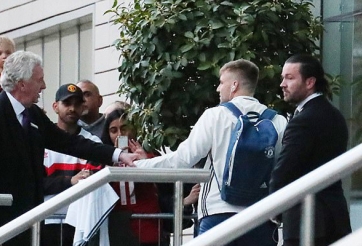 Luke Shaw xin lỗi Mourinho, sẵn sàng đá chính trận Everton