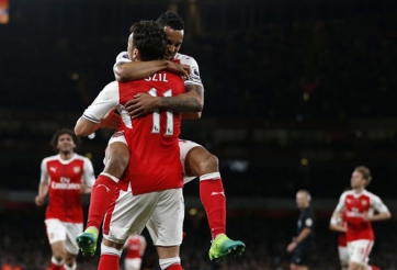 Arsenal đẩy MU xuống vị trí thứ 6 sau trận thắng đậm