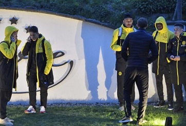 Bị đánh bom, cầu thủ Dortmund lên bàn mổ ngay lập tức