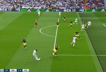 Vì sao bàn thắng đầu tiên của Ronaldo không việt vị?