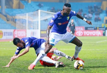 Sao HAGL nói gì về đồng đội tại U22 VN từng ‘triệt hạ’ mình?