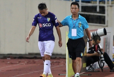 Sầm Ngọc Đức nhận án phạt cực nặng sau pha vào bóng thô bạo