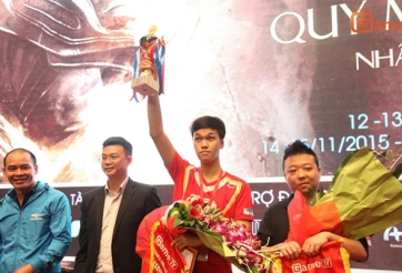 Chim Sẻ có thể giành mấy chức vô địch giải AOE Việt Trung?